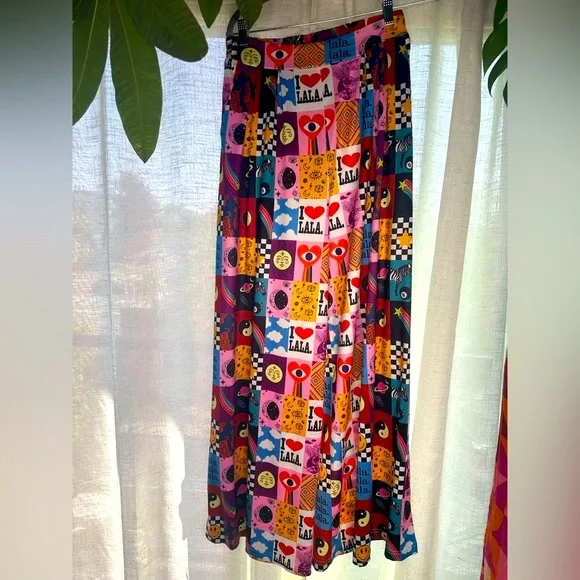 🖤🩷💙Dressed in LALA Colorful Graphic Pants💙🩷🖤 - Picture 2 of 7